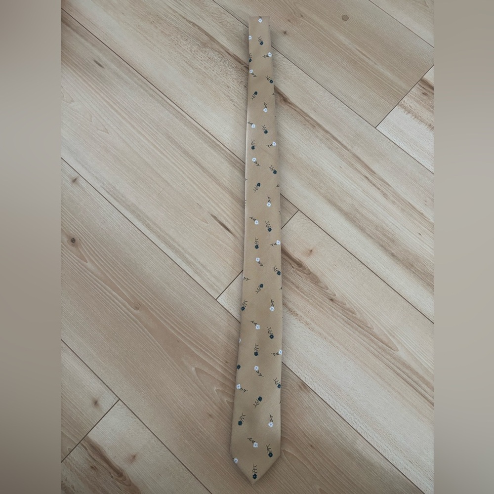 Tan Floral Necktie